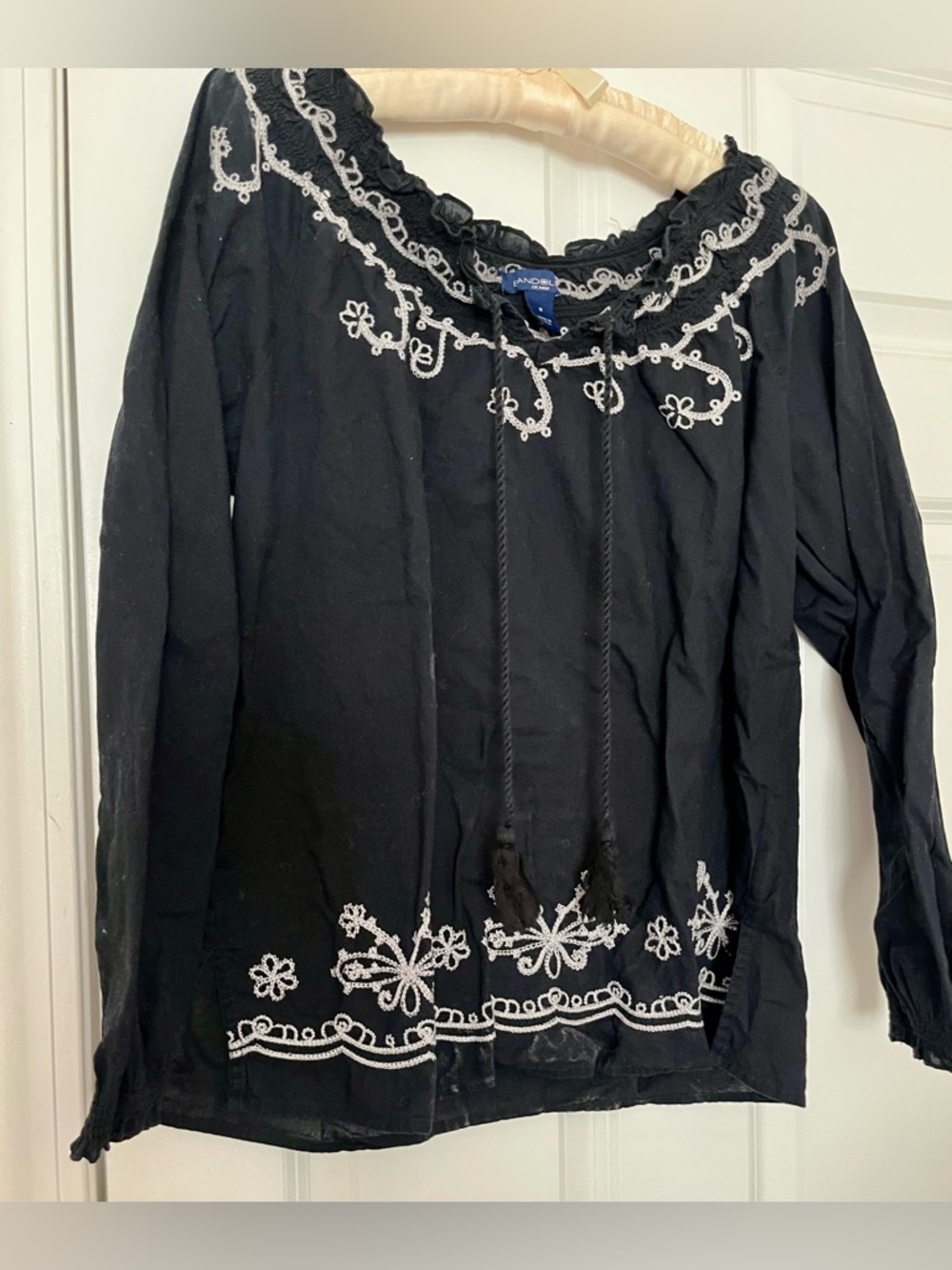 Bandolino Denim Black Embroidered Peasant Blouse with White Floral Stitching